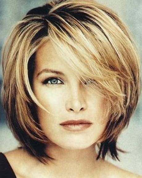 best-short-hairstyles-for-women-over-40-34-18 A legjobb rövid frizurák a 40 év feletti nők számára