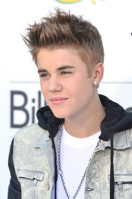 bieber-new-haircut-36-16 Bieber új fodrász