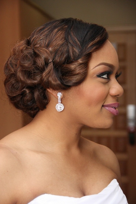 black-women-hairstyles-for-weddings-75_14 Fekete női frizurák esküvőkre