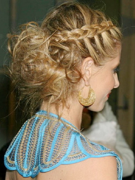 braided-hairstyles-for-short-hair-12_11 Fonott frizurák rövid hajra