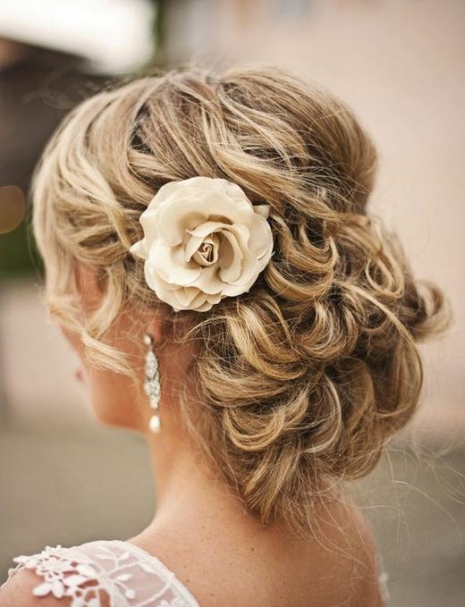 bridal-hairstyles-75-11 Menyasszonyi frizurák