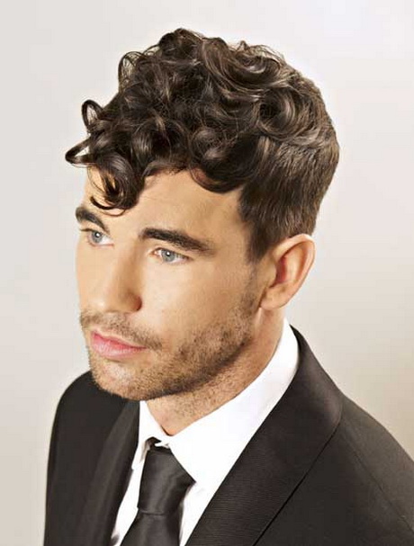 curly-hair-styles-for-men-63_7 Göndör frizurák férfiaknak