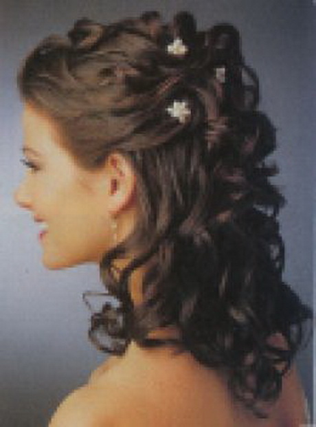 curly-hairstyles-for-weddings-53-18 Göndör frizurák esküvőkre
