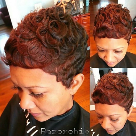 curly-mohawk-hairstyles-for-black-women-89_10 Göndör mohawk frizurák fekete nők számára