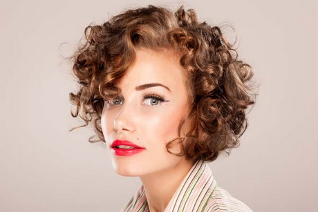 curly-short-hairstyles-women-92 Göndör rövid frizurák nők