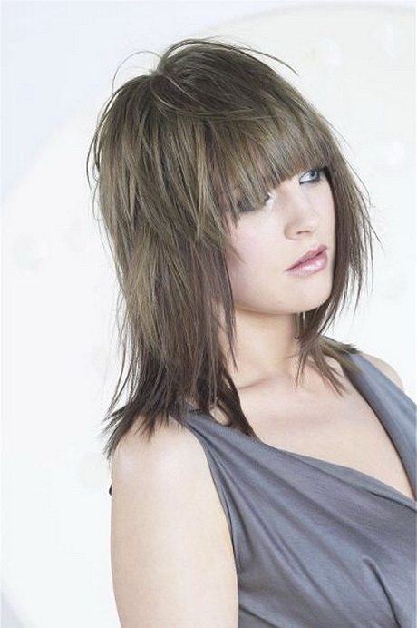 cute-medium-hairstyles-for-teenage-girls-17_8 Aranyos közepes frizurák tizenéves lányok számára