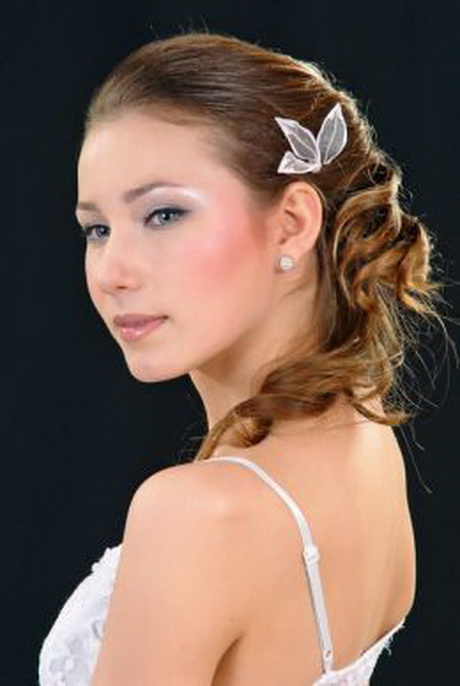 easy-prom-hairstyles-for-medium-hair-13-18 Könnyű prom frizurák közepes hajra