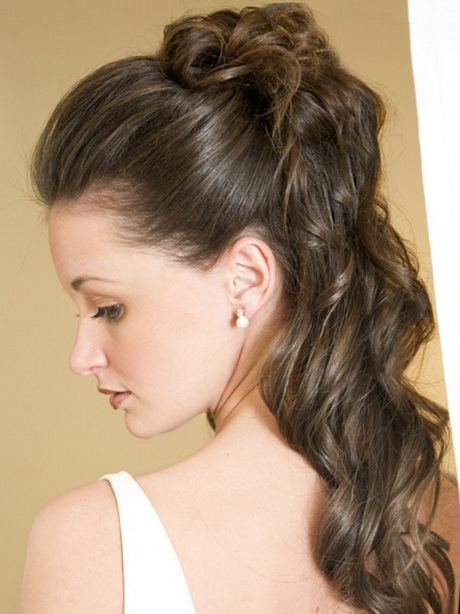 easy-simple-hairstyles-for-long-hair-50_7 Egyszerű egyszerű frizurák hosszú hajra