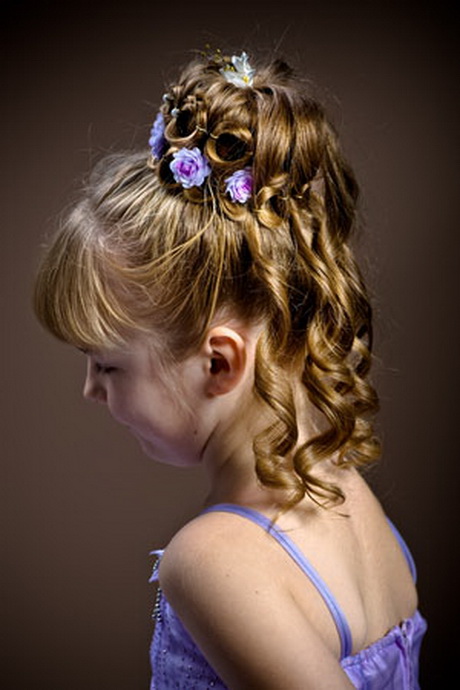 flower-girl-hairstyles-for-long-hair-17-8 Virág lány frizurák hosszú haj