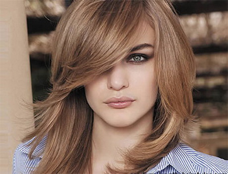 medium-layered-haircuts-for-round-faces-88_16 Közepes rétegű hajvágás kerek arcokhoz