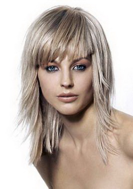 medium-layered-hairstyle-77-15 Közepes rétegű frizura