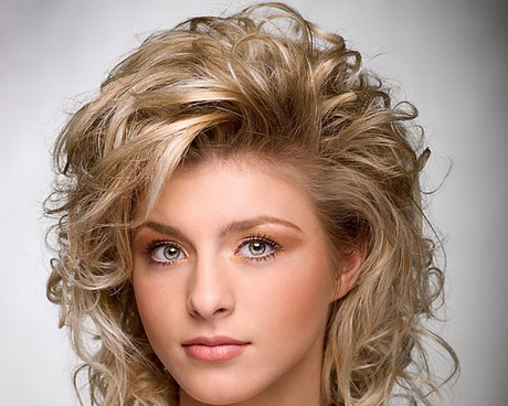 medium-layered-hairstyles-for-thick-hair-36_8 Közepes rétegű frizurák vastag hajra
