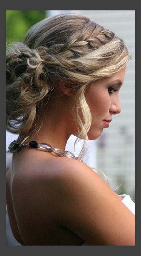 medium-length-wedding-hairstyles-59 Közepes hosszúságú esküvői frizurák