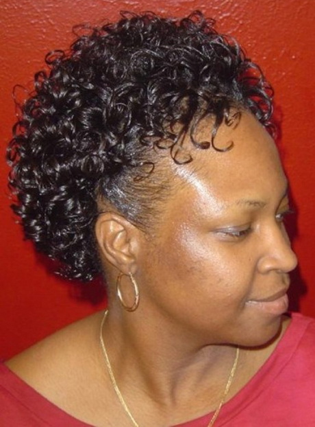 natural-curly-black-hairstyles-99-12 Természetes göndör fekete frizurák