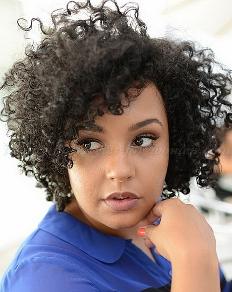 natural-curly-hairstyles-for-black-women-51-10 Természetes göndör frizurák fekete nők számára