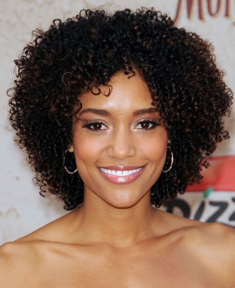 natural-curly-hairstyles-for-black-women-51-5 Természetes göndör frizurák fekete nők számára