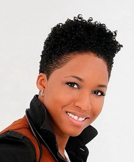 natural-curly-hairstyles-for-black-women-51-6 Természetes göndör frizurák fekete nők számára