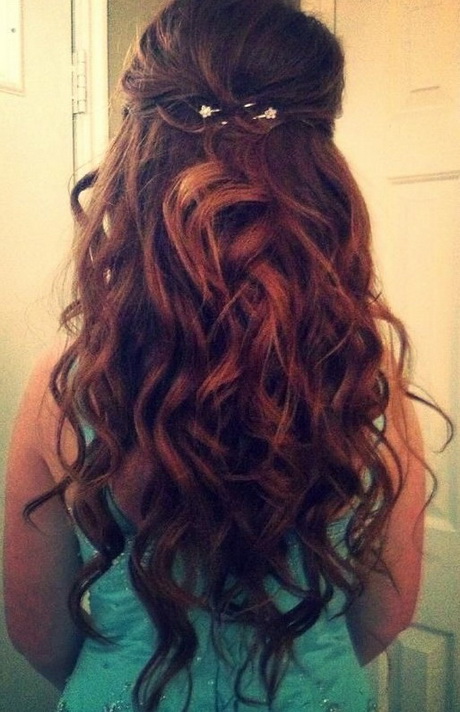 prom-hairstyles-for-long-curly-hair-63-11 Prom frizurák hosszú göndör hajra