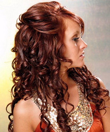 prom-hairstyles-for-long-curly-hair-63-3 Prom frizurák hosszú göndör hajra