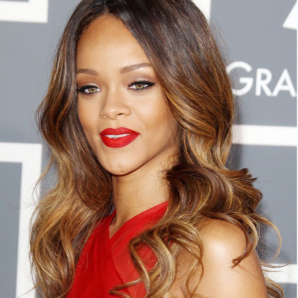 rihanna-hairstyle-04-11 Rihanna frizura