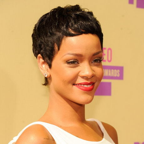 rihanna-new-haircut-20 Rihanna új fodrász