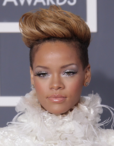 rihanna-short-hair-styles-44_11 Rihanna rövid frizurák