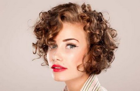 short-curly-haircuts-for-women-04-6 Rövid göndör hajvágás a nők számára
