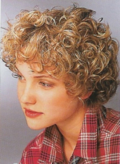 short-curly-hairstyle-10-9 Rövid göndör frizura