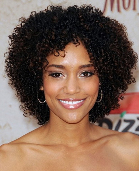 short-curly-weave-hairstyles-for-black-women-52 Rövid göndör szövés frizurák fekete nők számára