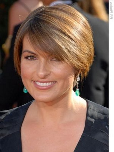 short-haircut-styles-for-women-over-40-12_15 Rövid hajvágási stílusok a 40 év feletti nők számára