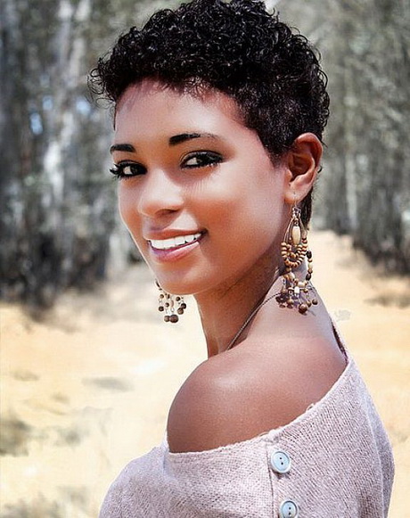 short-haircuts-for-black-women-with-round-faces-49_15 Rövid hajvágás a kerek arcú fekete nők számára