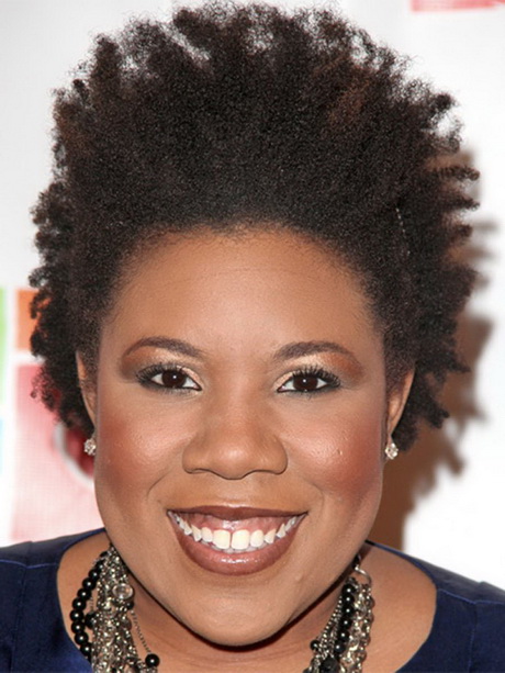 short-hairstyles-for-black-women-with-oval-faces-07-8 Rövid frizurák ovális arcú fekete nők számára