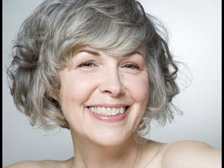 short-hairstyles-for-women-50-and-older-93_5 Rövid frizurák 50 vagy annál idősebb nők számára