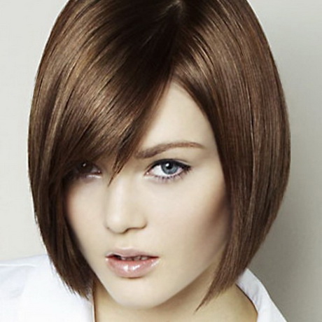 short-hairstyles-for-women-with-straight-hair-14_4 Rövid frizurák egyenes hajú nők számára