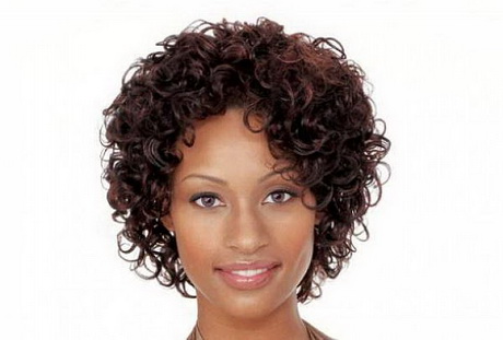 short-naturally-curly-hairstyles-for-women-94_2 Rövid természetesen göndör frizurák a nők számára