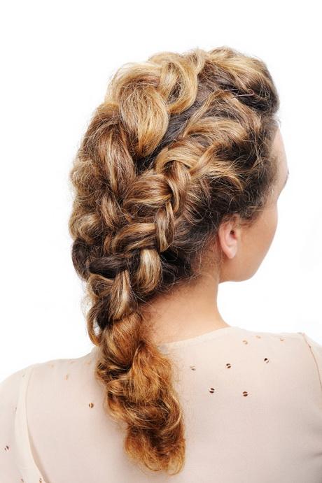 braided-hairstyle-ideas-28_13 Fonott frizura ötletek