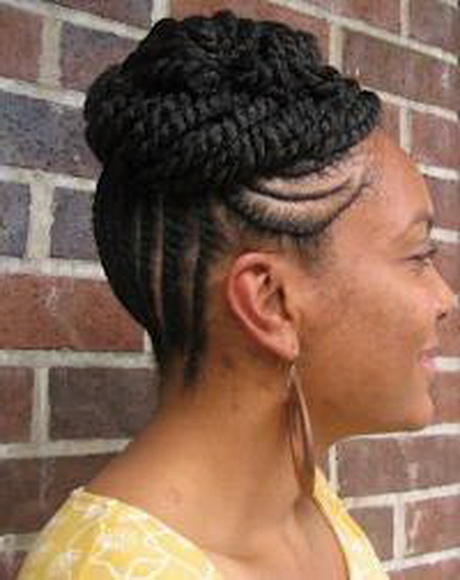 braided-mohawk-hairstyles-for-black-girls-93 Fonott mohawk frizurák fekete lányok számára