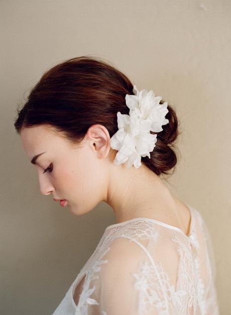 bridal-hair-with-flowers-64_13 Menyasszonyi haj virágokkal