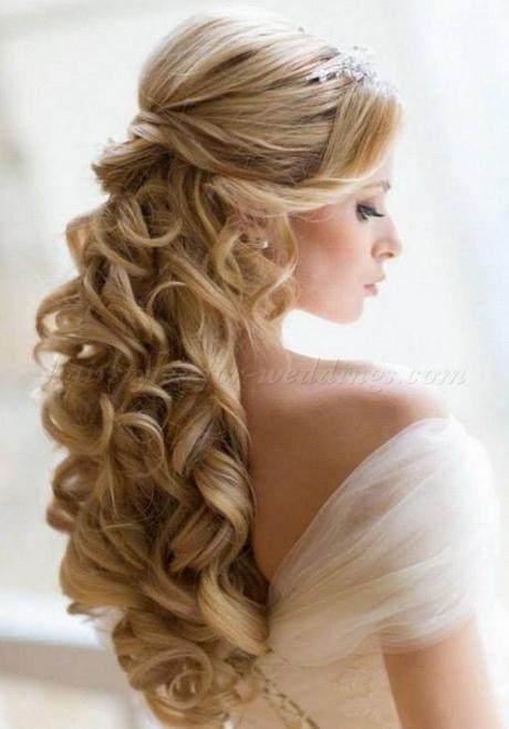 bridal-hairstyles-half-up-13 Menyasszonyi frizurák félig
