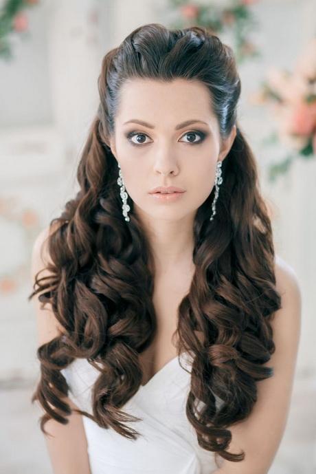 bridal-hairstyles-half-up-13_10 Menyasszonyi frizurák félig