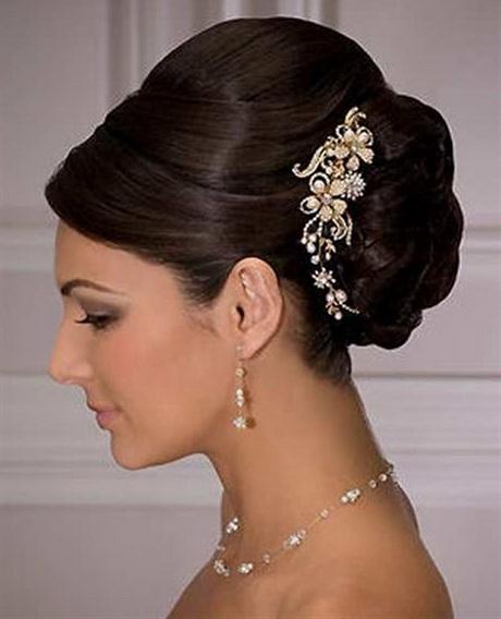 brides-hair-styles-51_9 Menyasszony frizurák