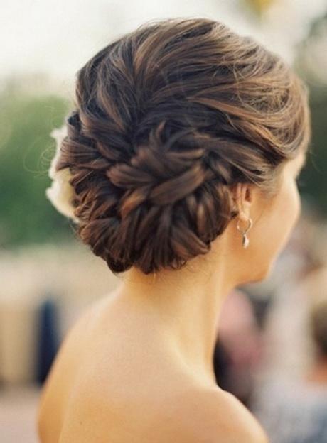 bridesmaid-updo-hairstyles-18 Koszorúslány frizura
