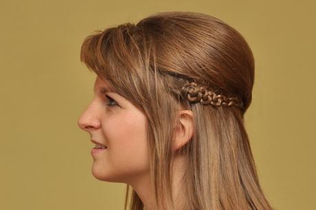 cute-easy-braided-hairstyles-33_19 Aranyos könnyű fonott frizurák