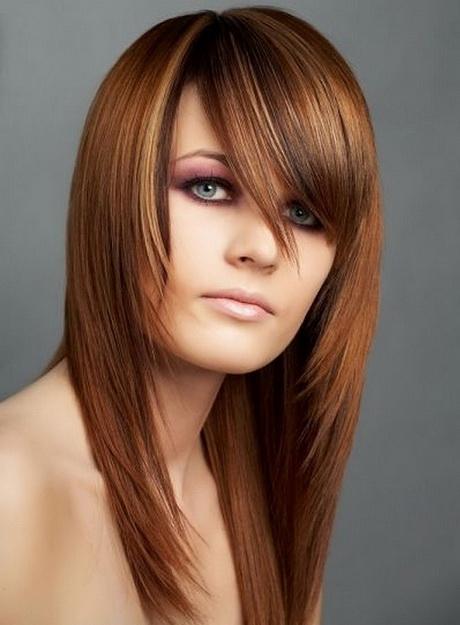 long-layered-haircut-with-side-bangs-40_16 Hosszú rétegű hajvágás oldalsó frufruval
