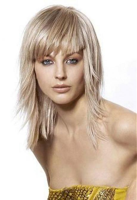 medium-length-choppy-layered-haircuts-15_17 Közepes hosszúságú, szaggatott réteges hajvágás