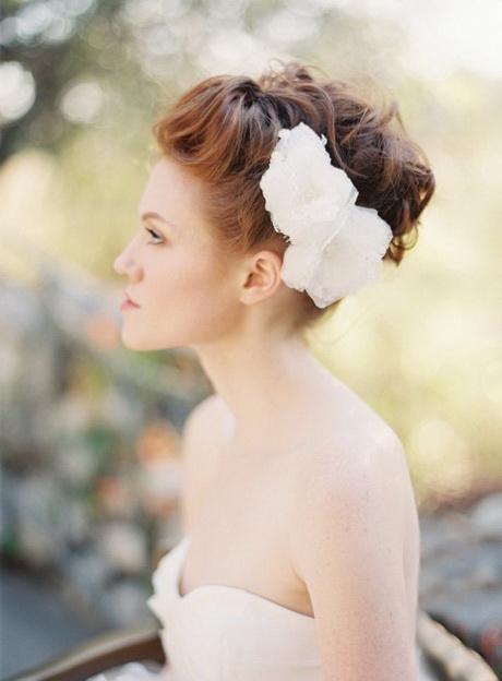 beautiful-bridal-hairstyles-54_13 Gyönyörű menyasszonyi frizurák