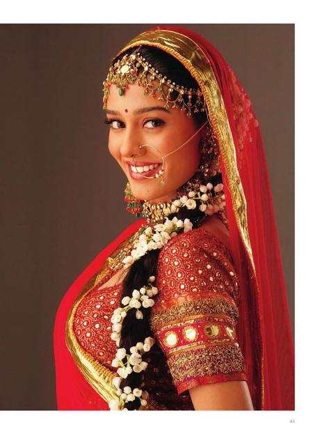 bridal-hairstyle-for-indian-wedding-78_9 Menyasszonyi frizura indiai esküvőre