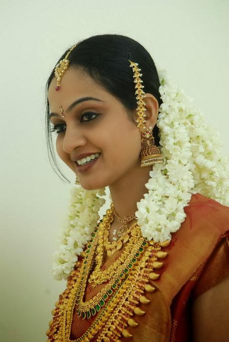 bridal-hairstyle-indian-wedding-57_8 Menyasszonyi frizura indiai esküvő