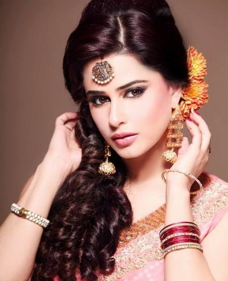bridal-hairstyle-pakistani-30_14 Menyasszonyi frizura Pakisztáni