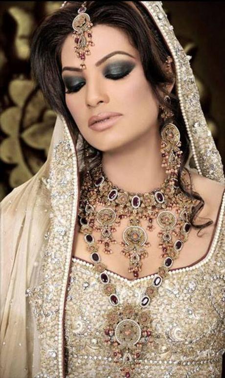 bridal-hairstyle-pakistani-30_17 Menyasszonyi frizura Pakisztáni